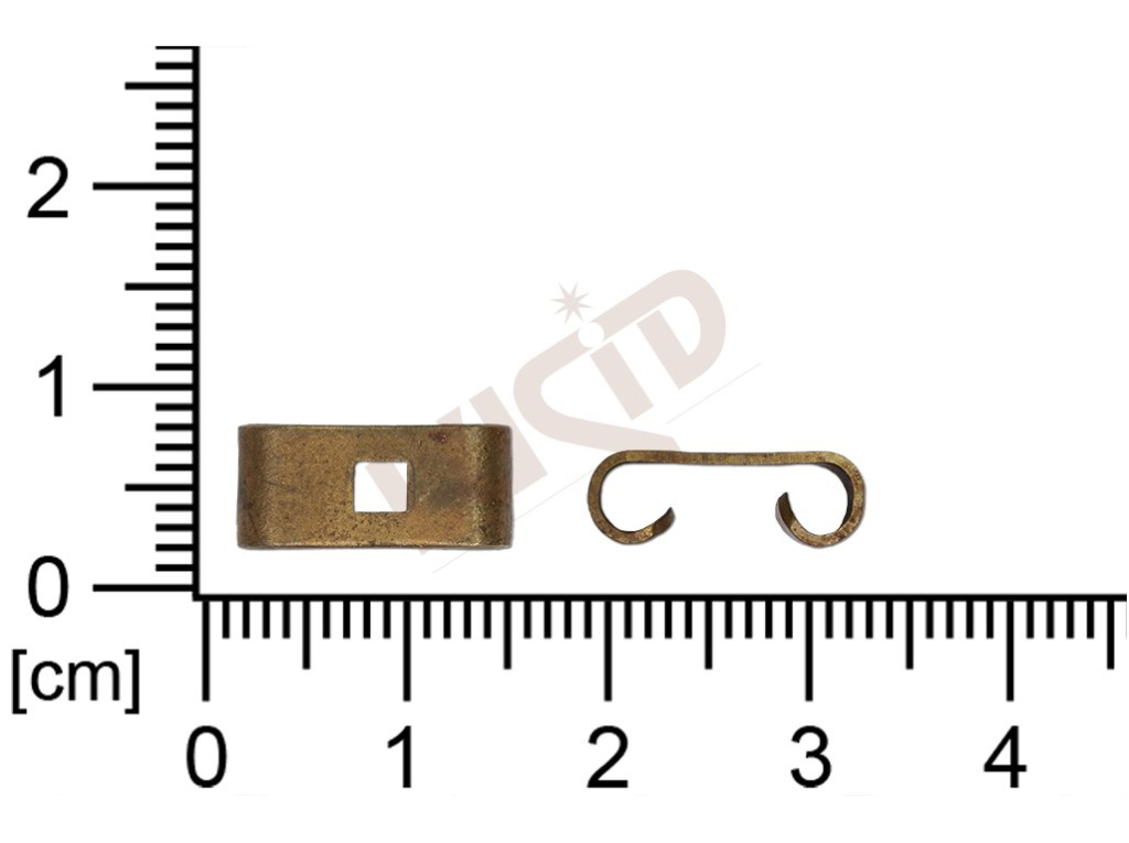 fancy shape round other with 1 loop / attaching hole