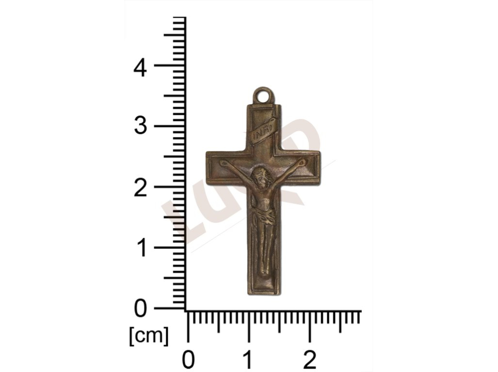 flat cut-out crosses other with 1 loop / attaching hole