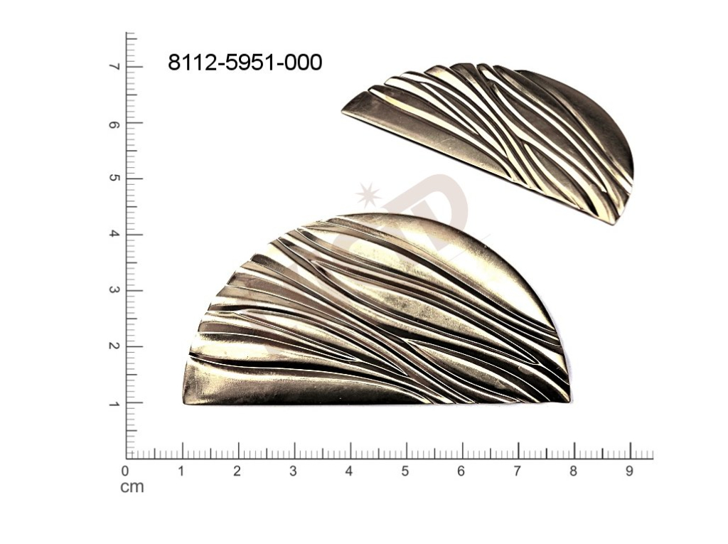 Tvarový výlisek půlměsíc ostatní bez oček (svěšovacích dírek) 70.0x34.0mm