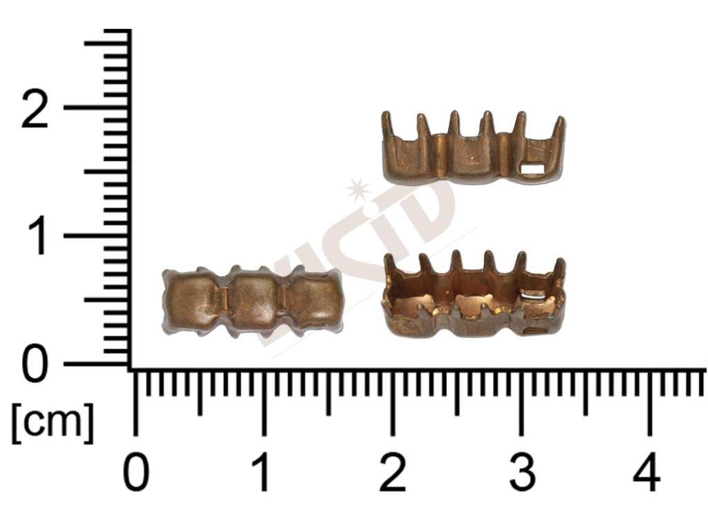 triangle setting, round, 3 x stones ss19.0, sew-on, 2 holes, with base, with prongs